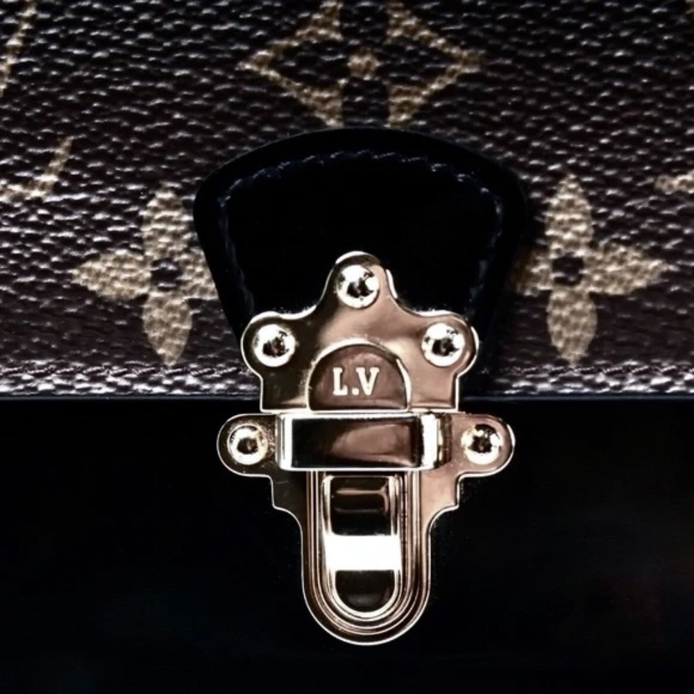 Louis Vuitton Cherrywood Monogram/Vernis Wallet Noir - Picture 9 of 13